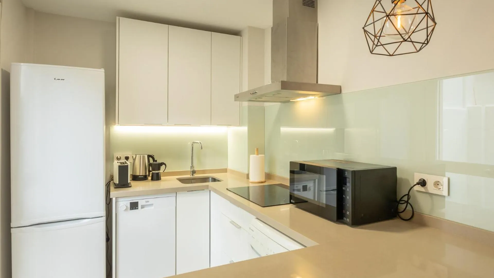 Charming Apartment With Private Patio At Plaza De Espana By Ocityzen Seville