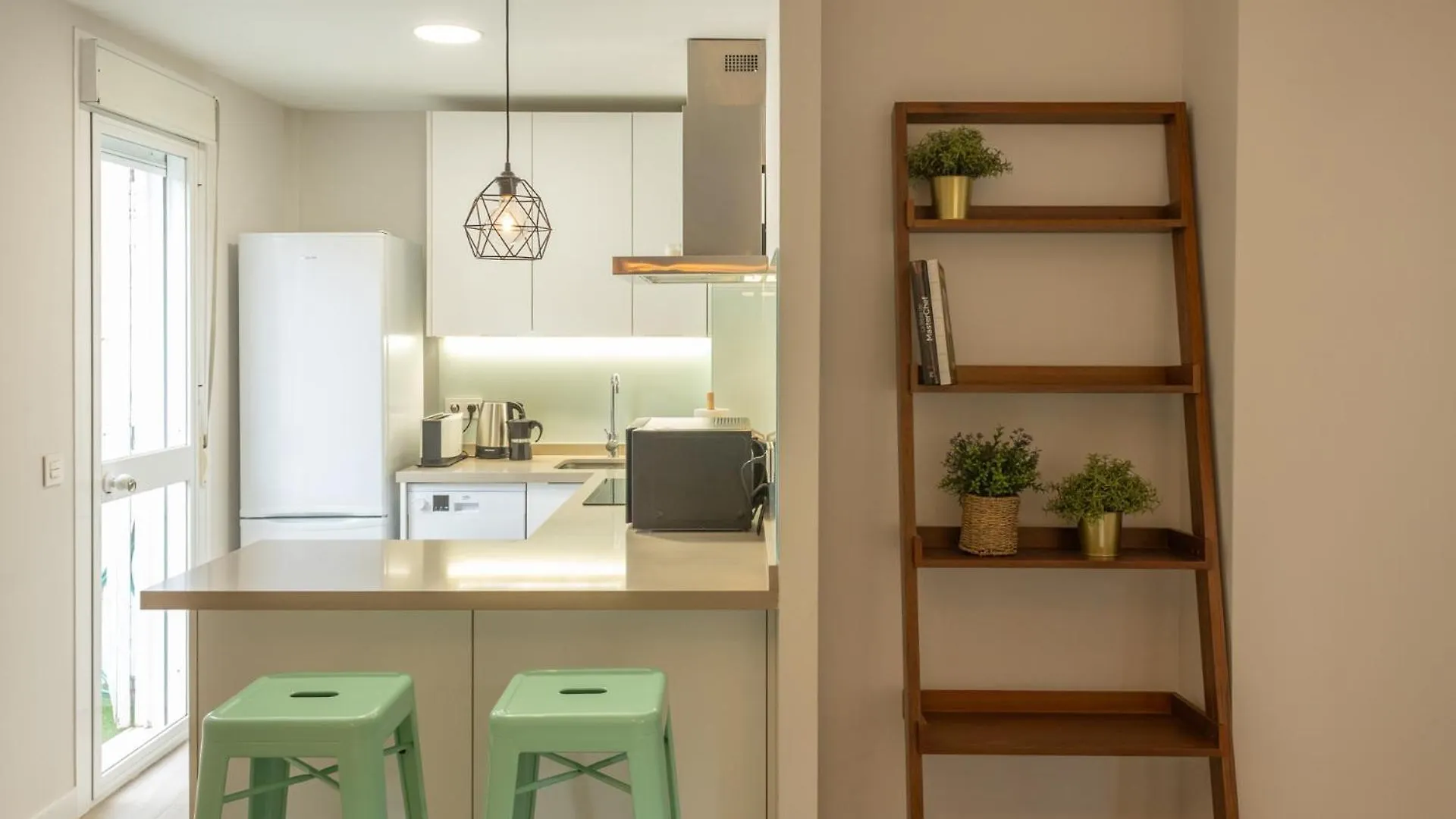 Charming Apartment With Private Patio At Plaza De Espana By Ocityzen Seville Spain