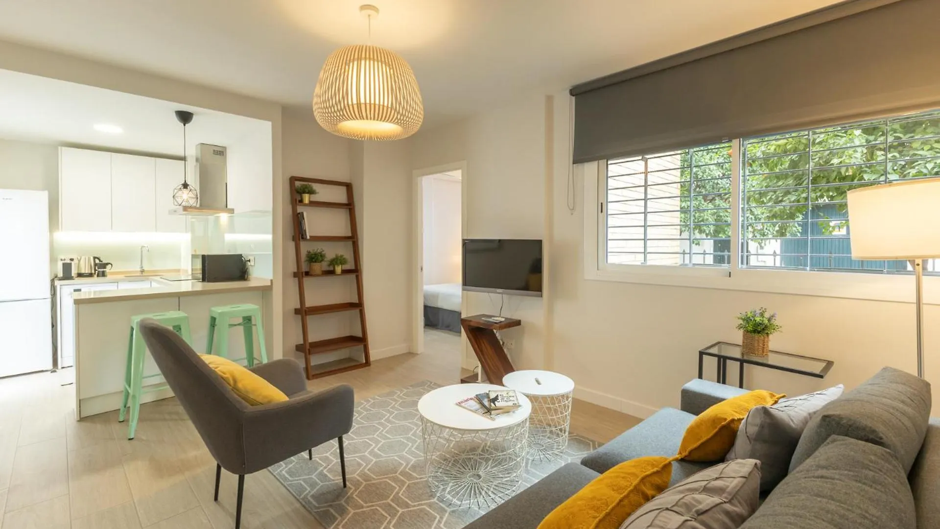 Charming Apartment With Private Patio At Plaza De Espana By Ocityzen Siviglia